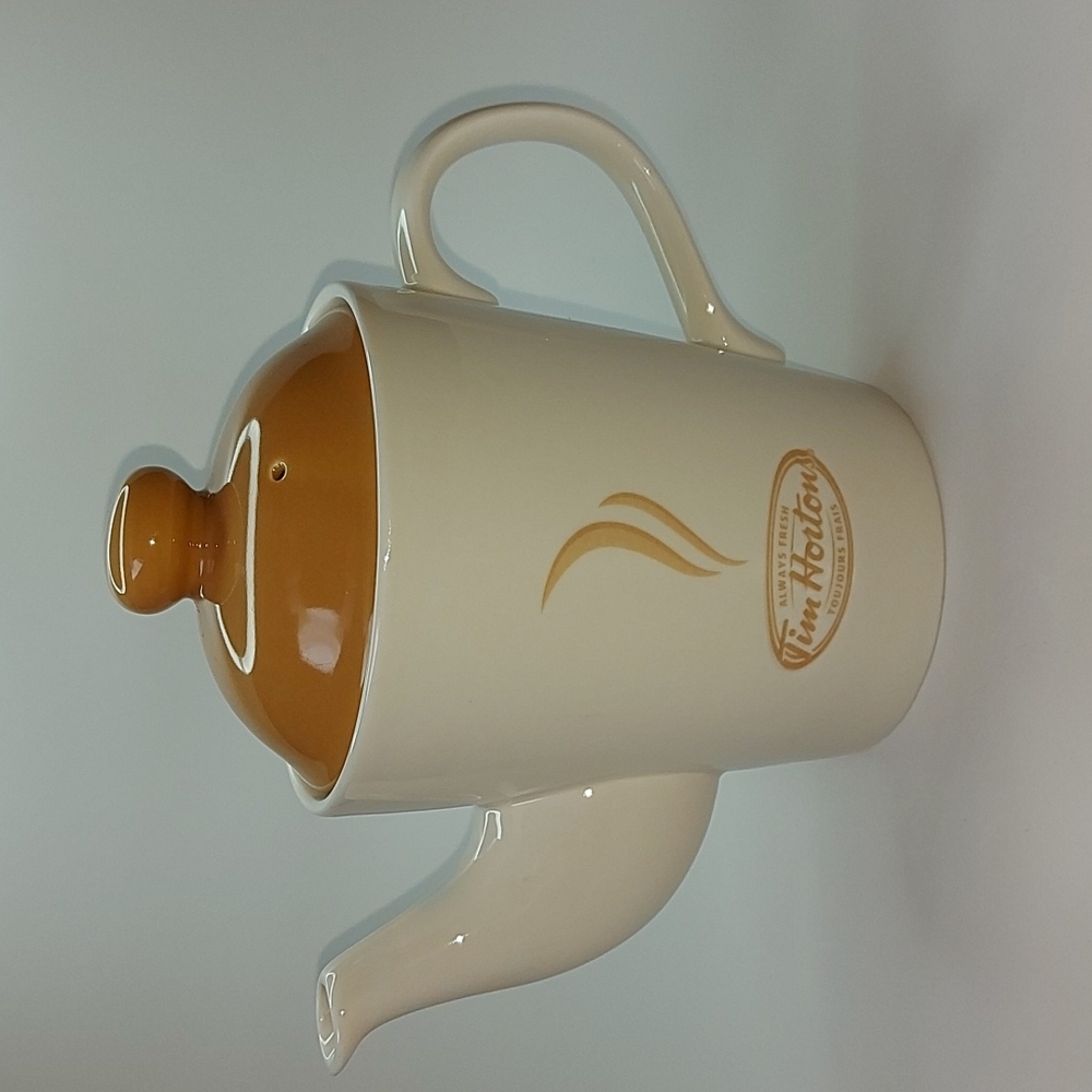 Tim Hortons tea pot, EUC